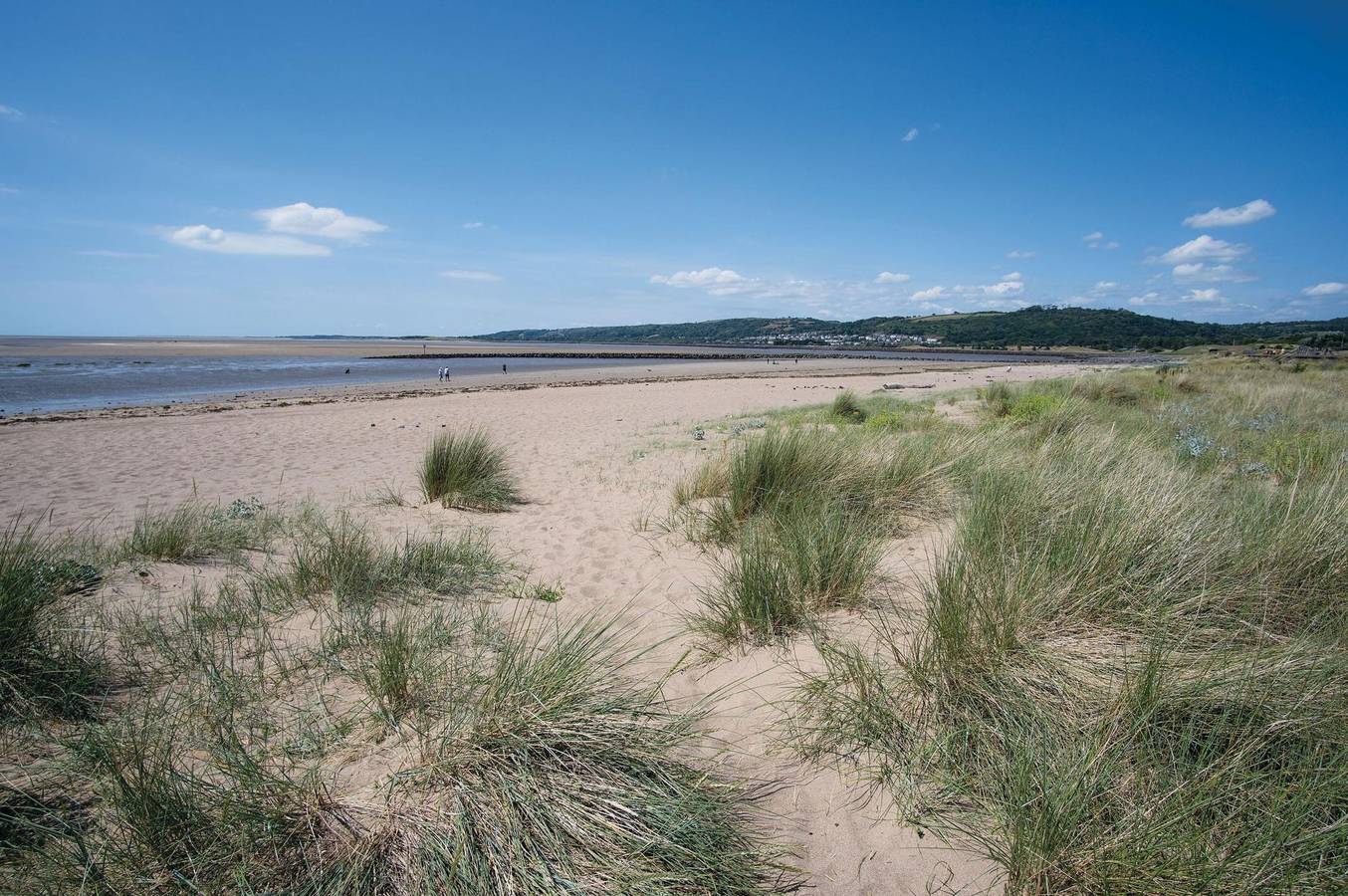 Entire apartment, Beach View - 2 Bedroom Apartment - Llanelli in Llanelli, Carmarthenshire