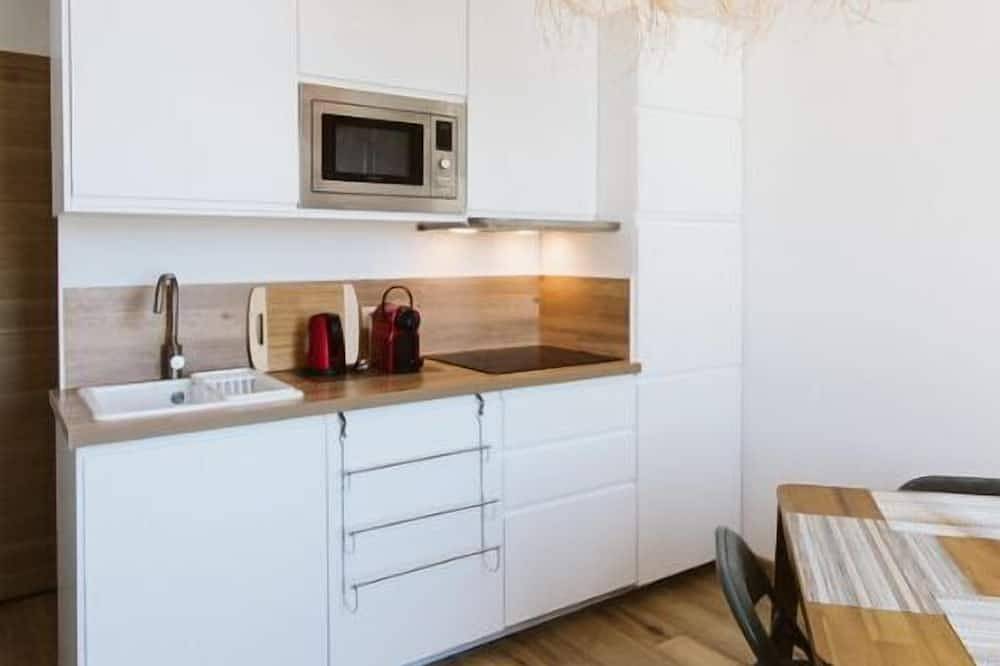 Entire apartment, Amazing vue on the port of la ciotat very nice flat complitly new in La Ciotat, Marseille region