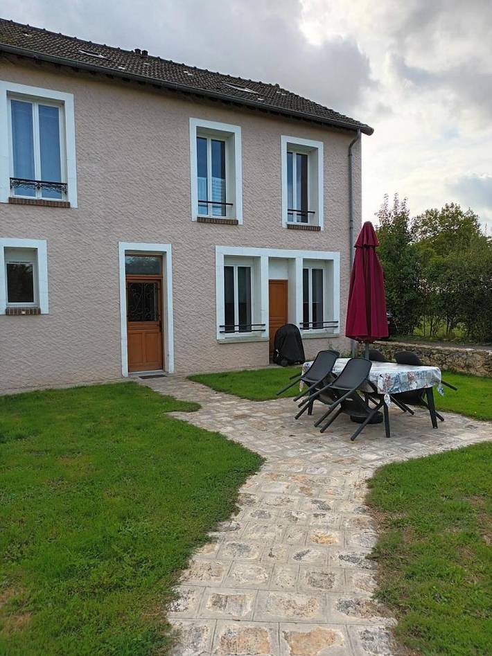Gîte pour 5 personnes, avec jardin dans Seine-et-Marne