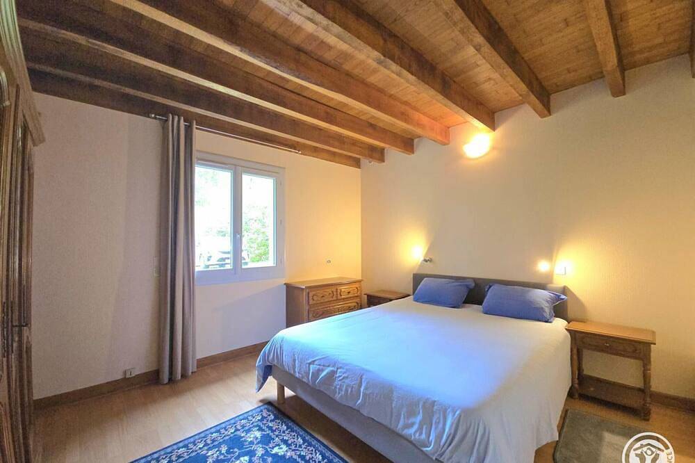 Gîte rural à Saint-Cybranet avec piscine privée, animaux admis in Saint-Cybranet, Périgord Noir