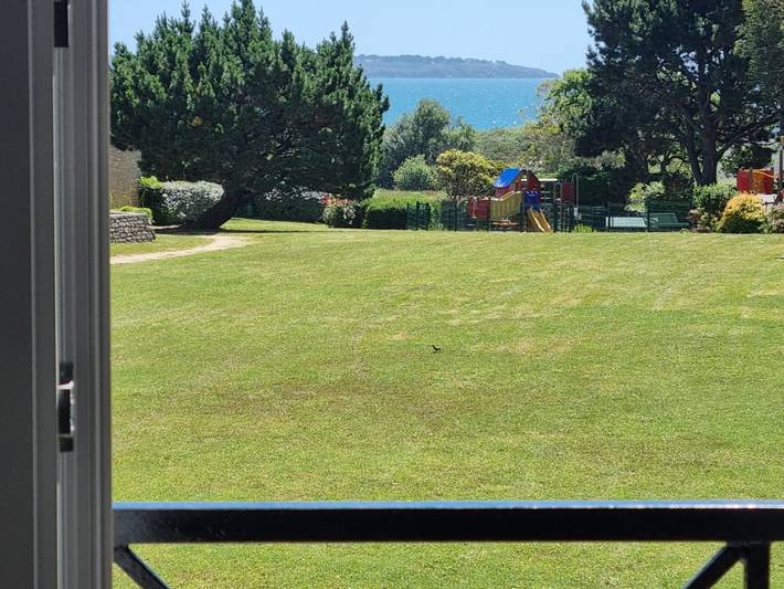 Gîte pour 4 personnes, avec piscine dans Kerjouanno