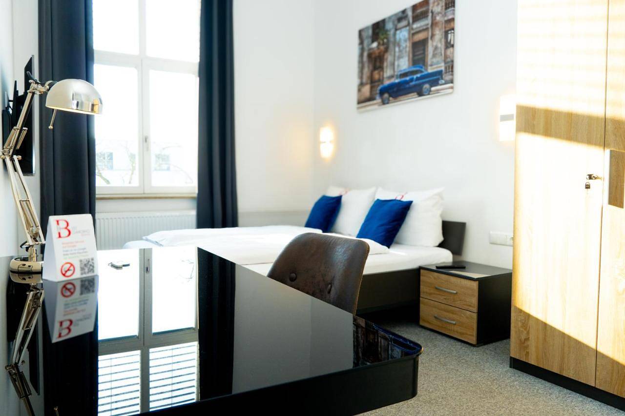 Best Boarding House - Self Check-in - Kostenfreie Parkplätze in Hanau, Main-Kinzig-Kreis