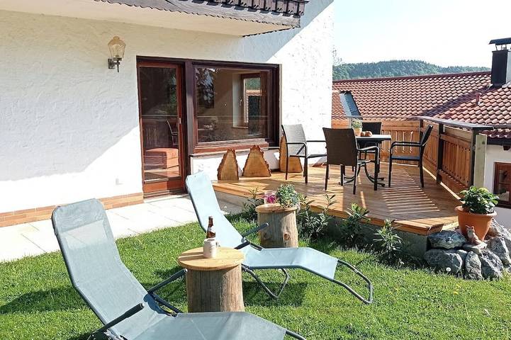 Ferienwohnung für 3 Personen, mit Terrasse und Garten