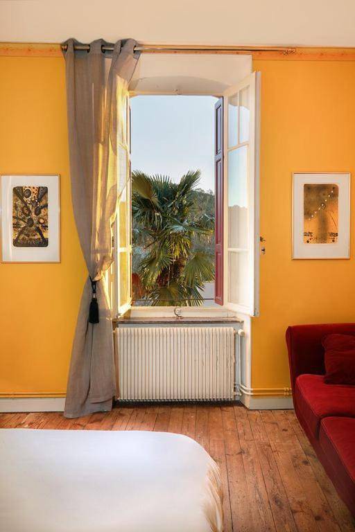 Double Room with Private Bathroom in Ladern-sur-Lauquet, Région de Limoux