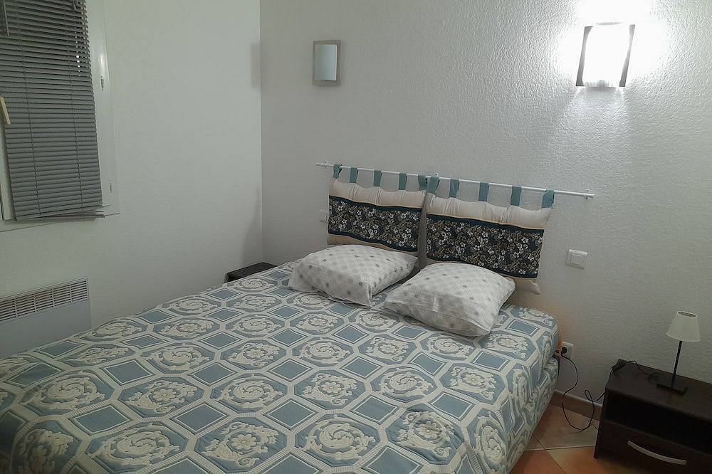 Entire apartment, Apartment in La Côte Vermeille, Cerbère