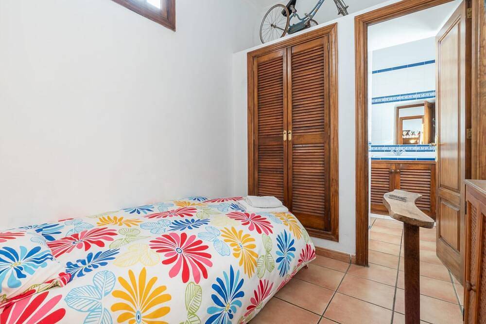 Increíble casa en Palma con piscina privada, puede ser interior o exterior. in Sa Indioteria, Palma