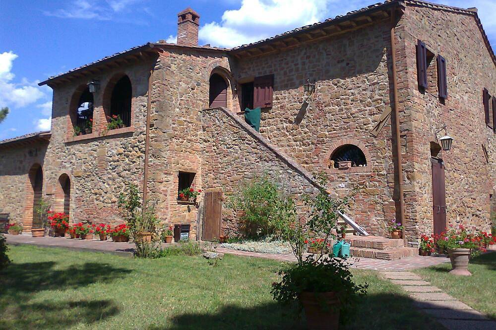 Ganze Wohnung, Liebevoll gepflegtes Bauernhaus, 17Jh, Il Giardino, 2-4 Personen, Panoramablick in Alberi, Florenz Provinz
