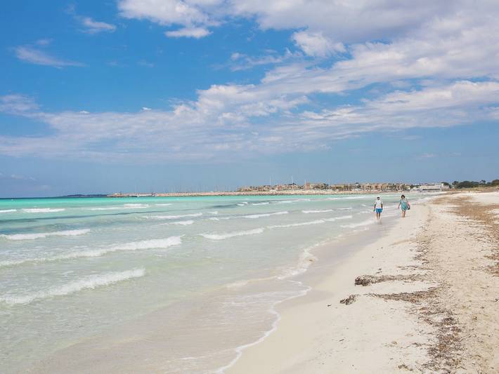 Villa pour 8 personnes, avec piscine et jardin, adapté aux familles dans Campos
