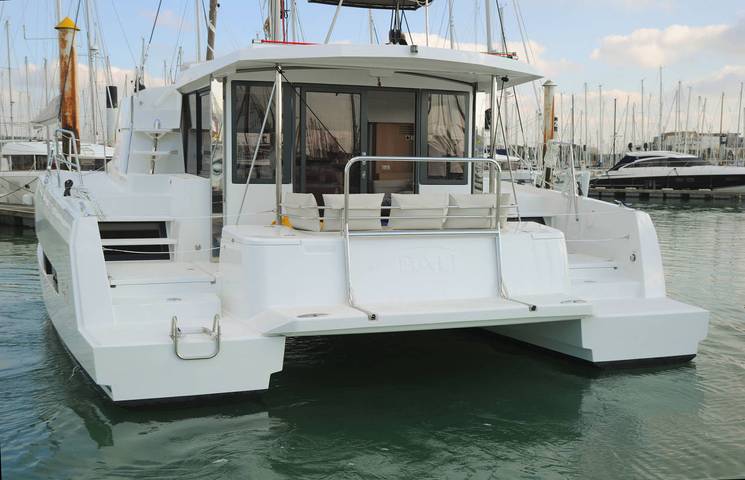 Bateau pour 8 personnes dans Benitses