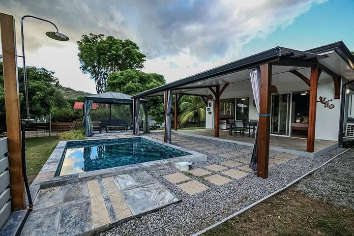 Location de vacances pour 4 personnes, avec jardin et piscine dans Bellefontaine (Martinique) - 3