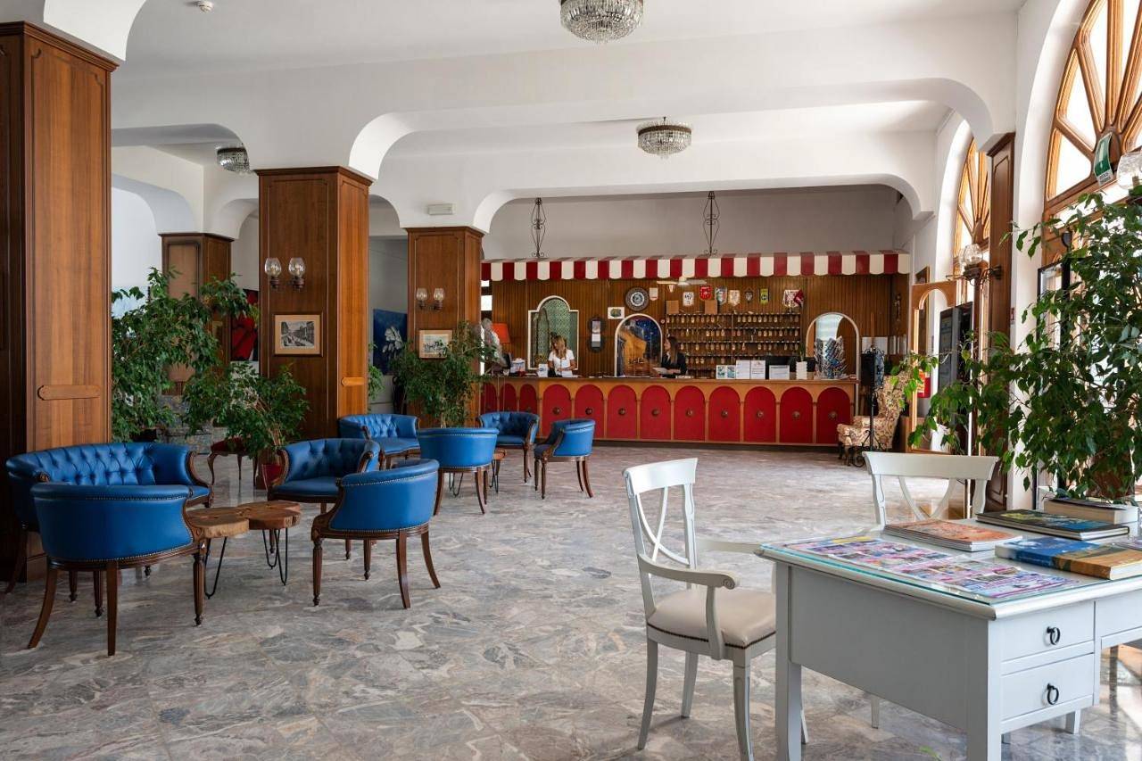 Grand Hotel Excelsior in San Benedetto del Tronto, Riviera delle Palme