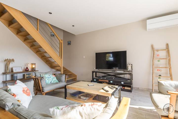 Gîte pour 8 personnes, avec jardin et terrasse, animaux acceptés à Montmartin-sur-Mer - 3