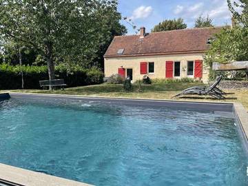 Gîte pour 10 personnes, avec piscine ainsi que jardin et terrasse à Appenai-sous-Bellême