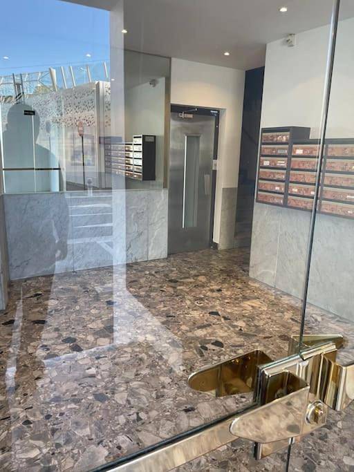 Gîte pour 2 personnes, avec balcon dans Plage Carras Nice - 4