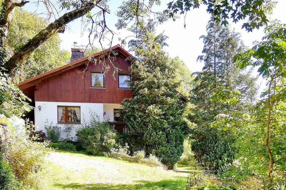 Ganze Wohnung, Gemütliche Ferienwohnung mit Panoramablick in Gersfeld, Rhön-Hessen