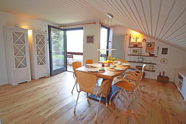 Ferienwohnung für 6 Personen, mit Balkon und Terrasse sowie Sauna und Ausblick