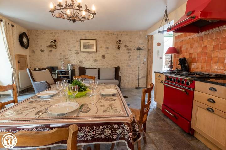 Gîte pour 5 personnes, avec jardin et piscine à Troissy - 2
