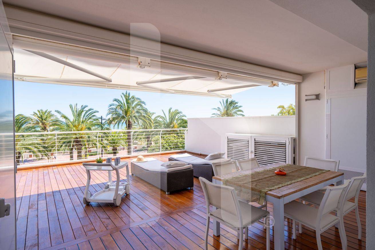 Entire apartment, Riviera Palace - Royal, Three-room apartment deluxe in Giulianova, Giulianova (Municipality)