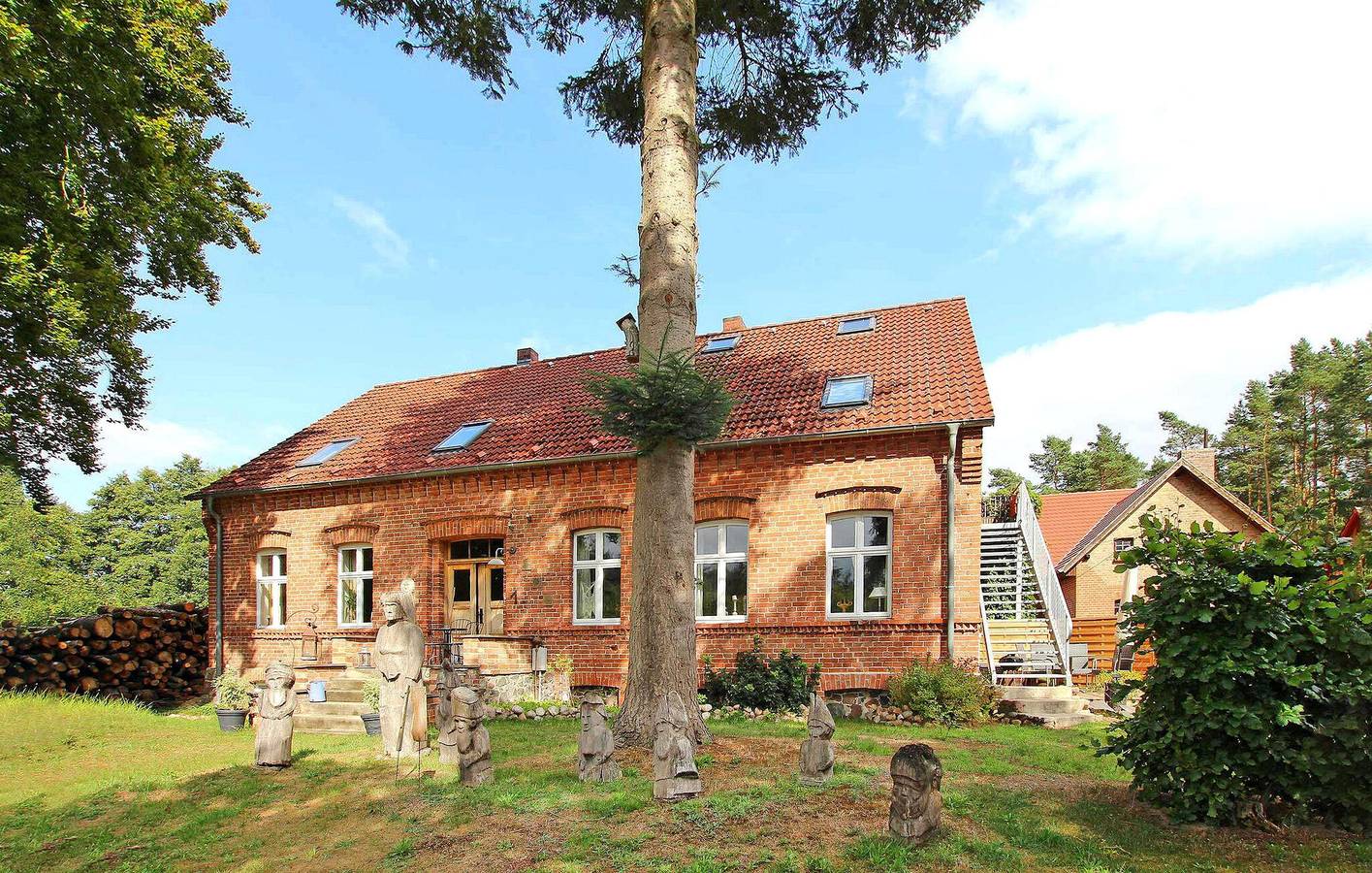 Gemütliches Apartment mit Parkplatz und Garten, 2,5 km vom Strand entfernt in Mirow, Mecklenburg-Strelitz