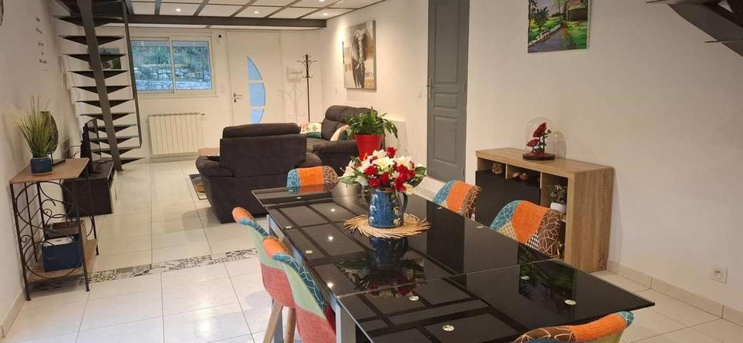 Location de vacances pour 6 personnes à Laval-Saint-Roman - 2