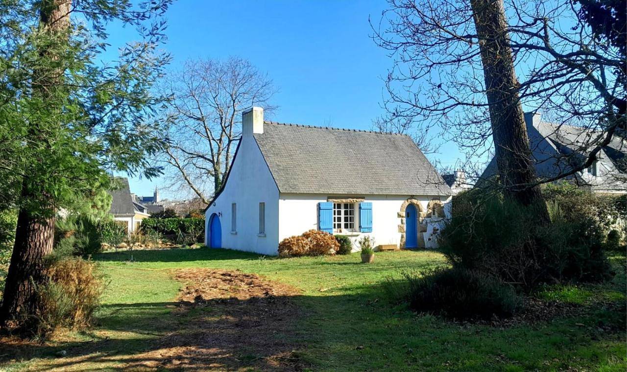 Double Room with Private Bathroom in Crach, Côte des Mégalithes