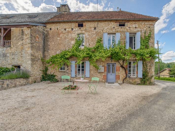 Location de vacances pour 6 personnes, avec terrasse et piscine à Dégagnac - 3