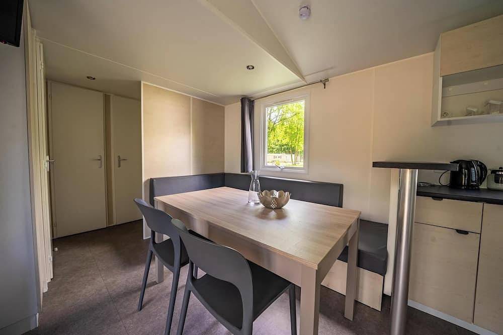 Chalet mit 4 Schlafzimmern und Terrasse in Nordholland