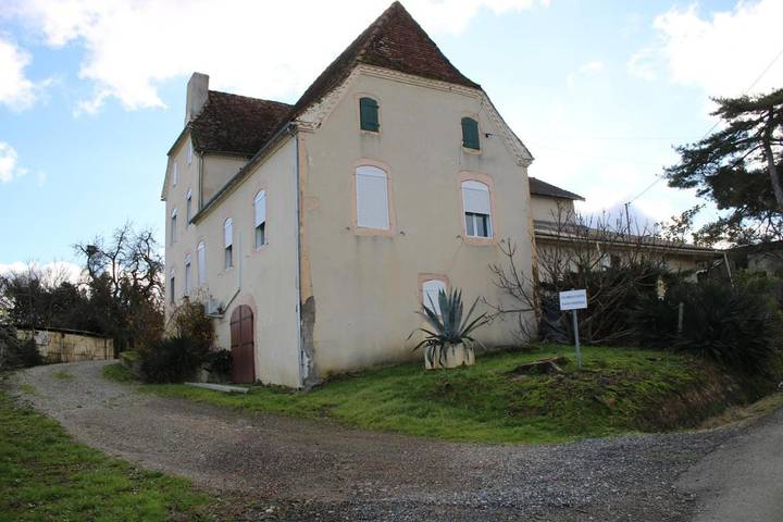 Maison d’hôte pour 2 personnes, avec terrasse ainsi que vue et jardin, animaux acceptés à Crouseilles - 4