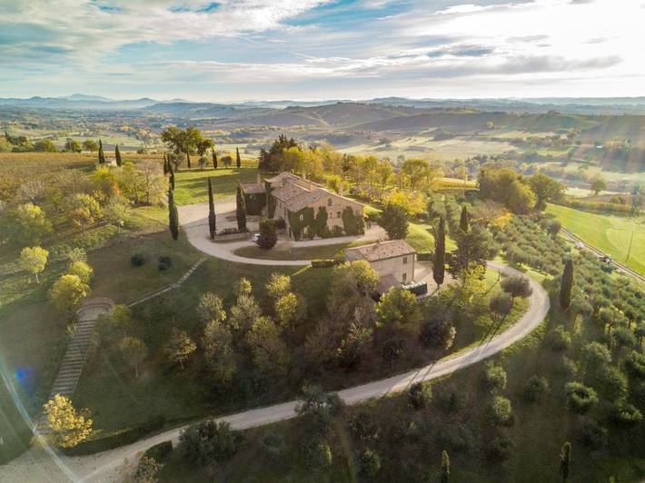 Appartamento per 10 persone, con Terrazza e Giardino nonché Panorama a Cingoli