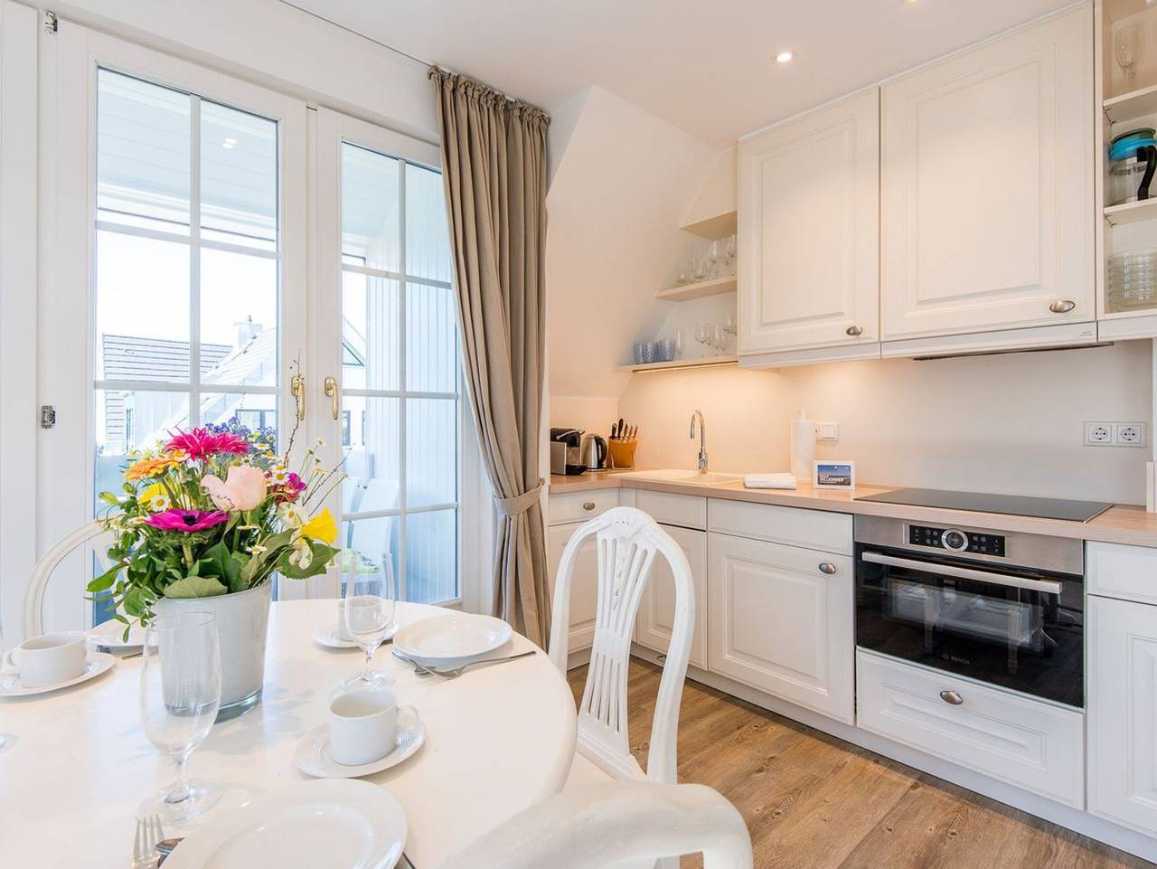 Ganze Ferienwohnung, Haus Skandia, App. 4 - Strandnahe 3-Zimmer Ferienwohnung auf ca. 56 m² Wohnfläche für bis zu 4 Personen in Wenningstedt, Sylt