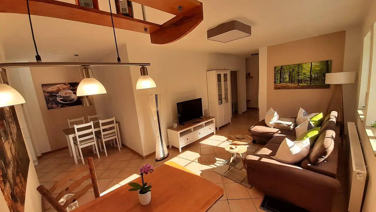 Ganze Ferienwohnung, Ferienwohnung für 4 Personen (60 m²) in Burg Eltz, Münstermaifeld