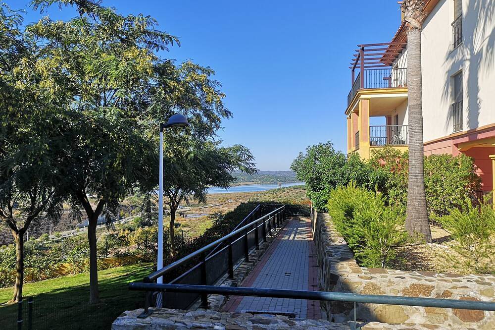 Apartamento entero, Apartamentos Costa de la Luz Bl7 2D Erna Leon y Layla in Urbanizacion Costa Esuri, Ayamonte