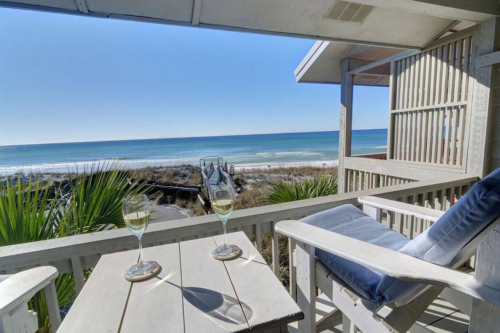 Walton Dunes 7, Beachfront, Private Beach. 2 Chair/1 Umbrella Set up Included. in Emerald Coast