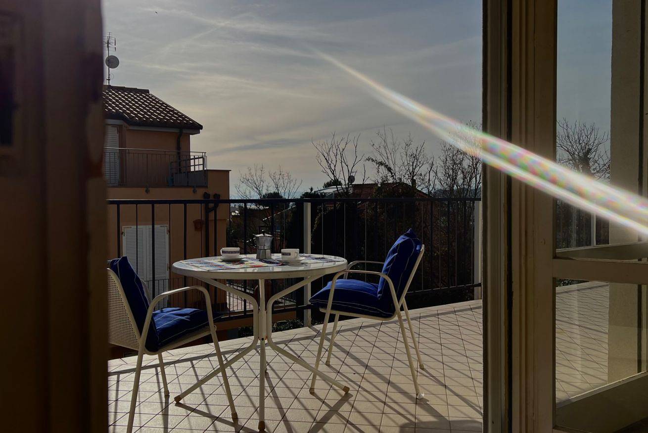Ganze Wohnung, N273 - Numana, three-room apartment with terrace and two bathrooms in Sirolo, Riviera del Conero