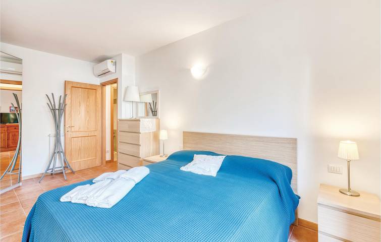 Apartamento vacacional entero, Riverside Retreat con Wi-Fi y aire acondicionado. in Scarlino, Provincia de Grosseto