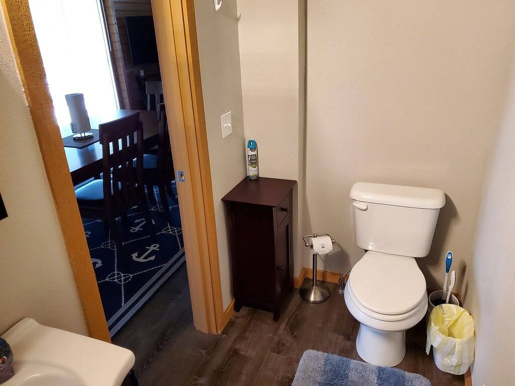 Luxuriöse Kabine am Beaver Lake mit riesigem Deck, privatem Bad & Bootsanleger in Beaver Lake