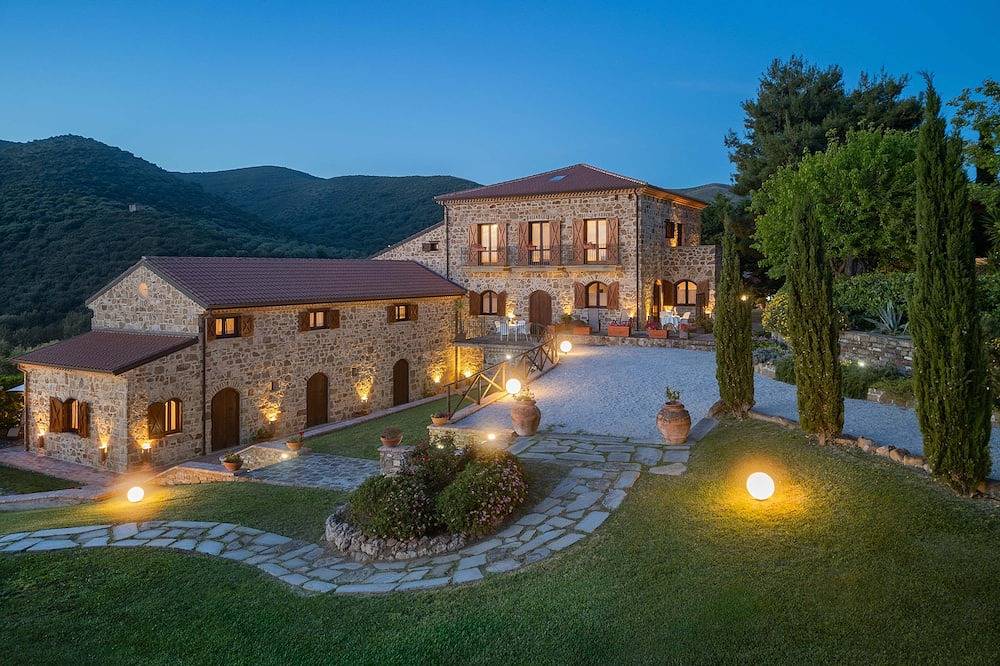 Entire Villa for Family Reunion, Retreats & Events for up to 30guests in Alano (Castellabate), Castellabate