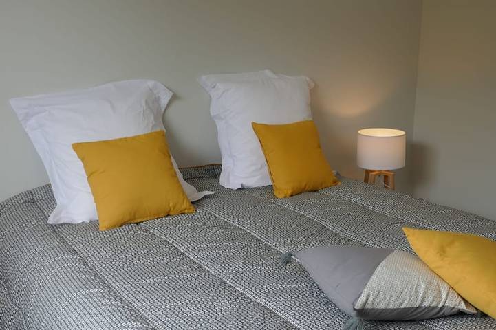 Location de vacances pour 5 personnes, avec jardin et terrasse à Genêts - 4