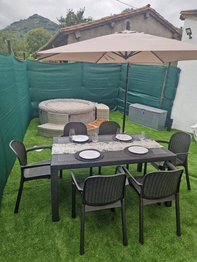 Casa de vacaciones para 4 personas, con jacuzzi y jardín - 1