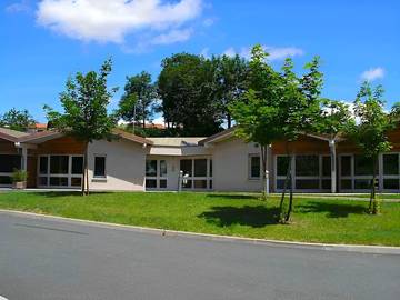 Gîte pour 4 personnes, avec terrasse à Valprivas