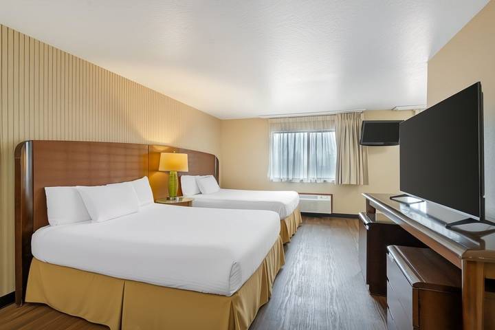 Hotel para 4 personas, con piscina - 1