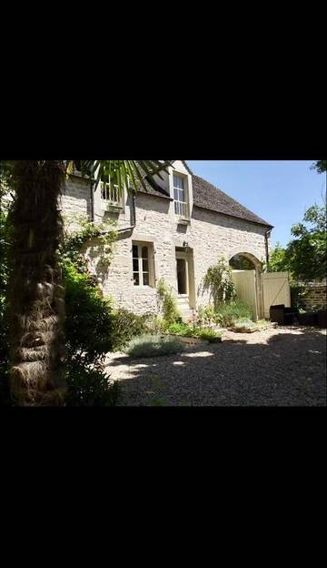 Gîte pour 2 personnes, avec terrasse à Ladoix-Serrigny