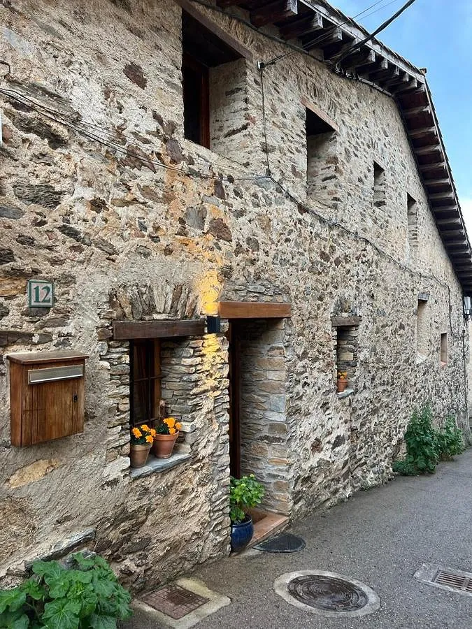 Landhaus für 4 Personen, mit Ausblick und Balkon - 1