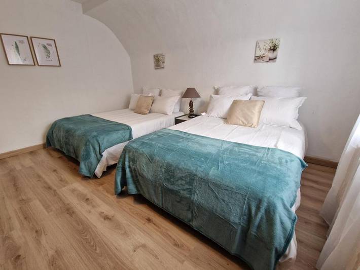 Maison d’hôte pour 4 personnes, avec vue ainsi que jardin et terrasse