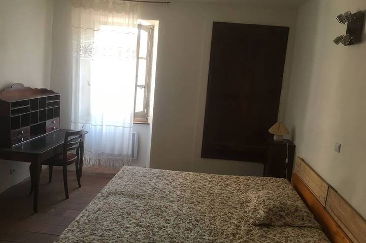 Location de vacances pour 6 personnes, avec jacuzzi ainsi que terrasse et jardin à Mialet - 2