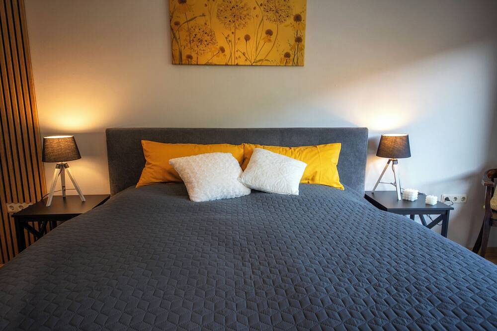 Ganze Wohnung, Gemütliche Ferienwohnung in der Vulkaneifel Casa Oos in Rockeskyll, Vulkaneifel