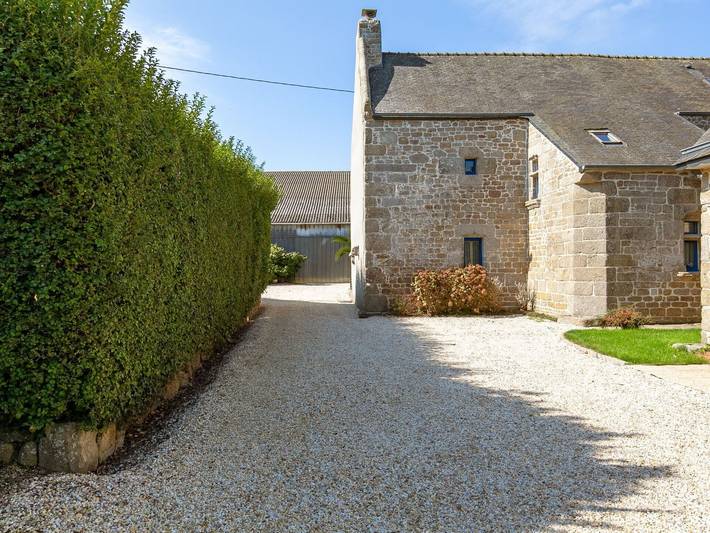 Location de vacances pour 6 personnes, avec jardin à Kerlouan - 4