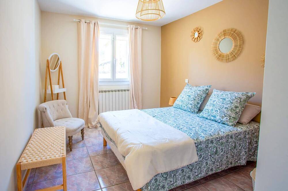 Villa Valleron by Villa Plus in Velleron, Vaucluse