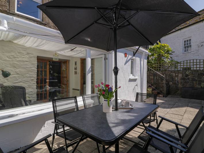 Cottage for 6 people, with Balcony and Terrace as well as Garden and View in Dumfries and Galloway