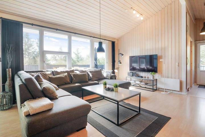 Poolhaus in ungestörter Lage nur 700 m von der Nordsee entfernt in Bjerregård, Holmsland Klit